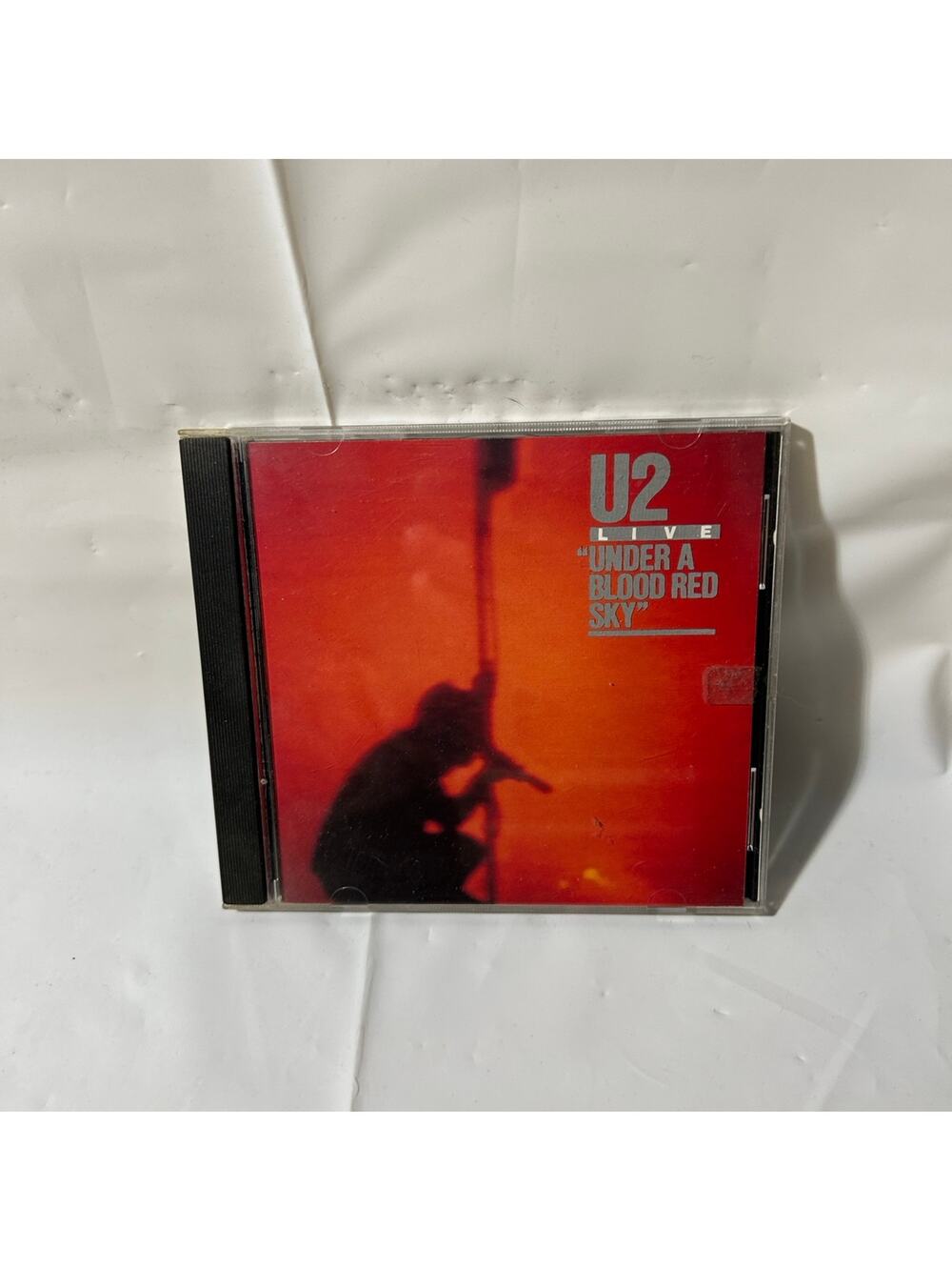 U2 under a blood red sky live cd